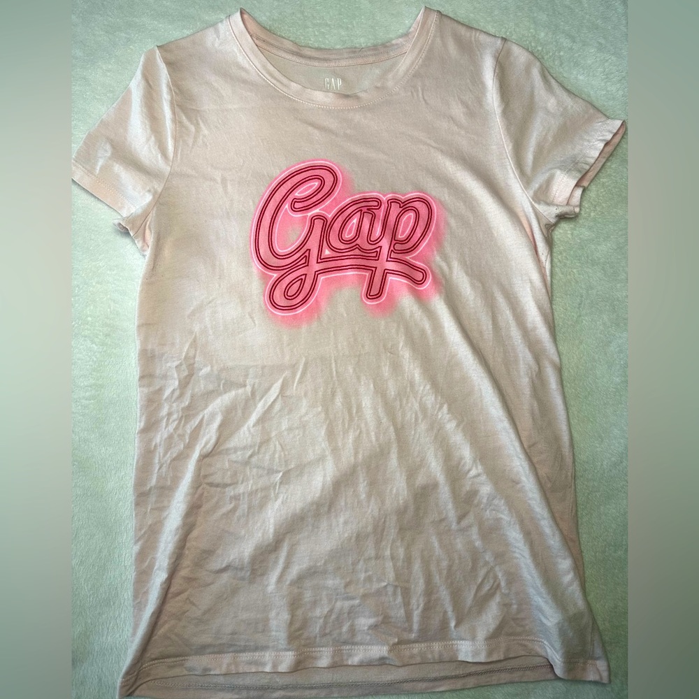 💗GAP Favorite Tee -Small Preloved